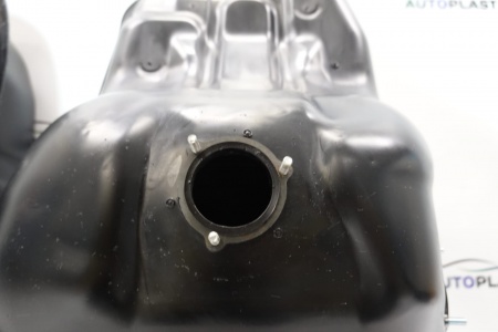 Топливный бак для Mitsubishi Pajero Sport I поколения (K9) 1997-2008 гг. (дизель) Монолитный