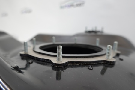 Топливный бак для Toyota Land Cruiser 100 -Lexus LX470 Литой