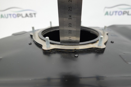 Топливный бак для Mitsubishi Outlander (CU) 2 WD (Америка) 2001-2008гг Литой