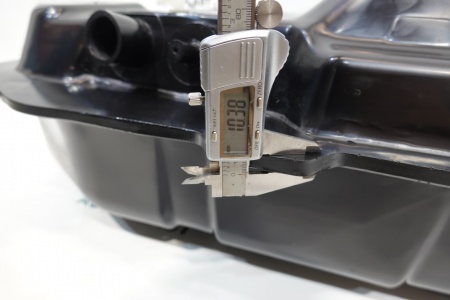 Топливный бак для Mitsubishi Outlander (CU) 2 WD (Америка) 2001-2008гг Литой