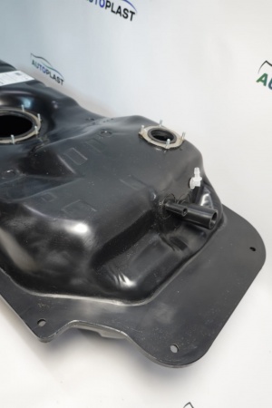 Топливный бак для Ssang Yong Kyron (бензин)Литой
