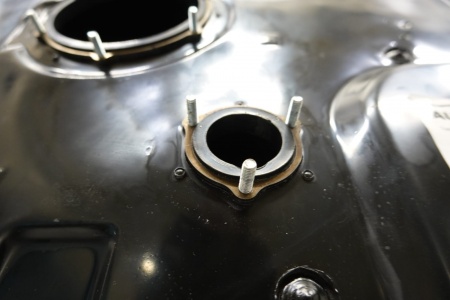 Топливный бак для Kia Carnival, Sedona 1998-2006г дизель