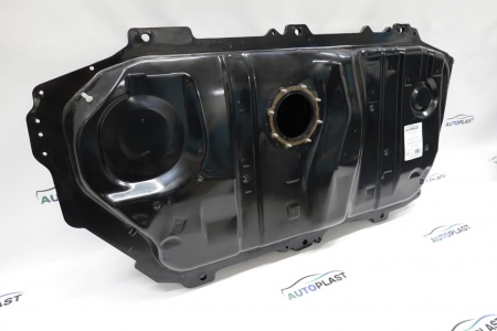 Топливный бак для Toyota Avensis Verso 2001-2009 г Топливный бак для Toyota Avensis Verso 2001-2009 г