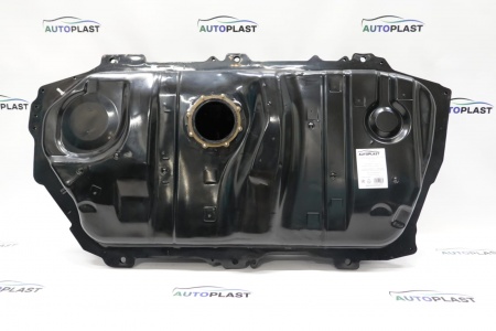 Топливный бак для Toyota Avensis Verso 2001-2009 г Топливный бак для Toyota Avensis Verso 2001-2009 г