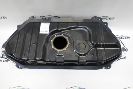 Топливный бак для Toyota Yaris 1999-2005г